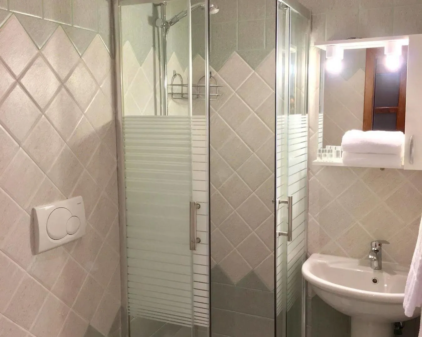 Guest House Laocoonte Rome 3*,  Italy